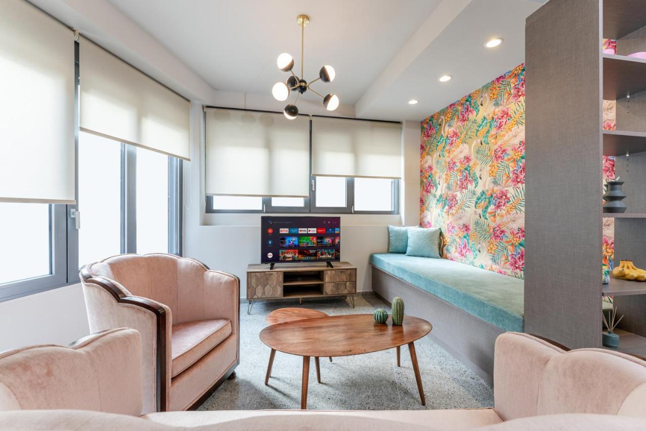 Pop Art Homm In Groovy Koukaki Apartment Athena Bagian luar foto