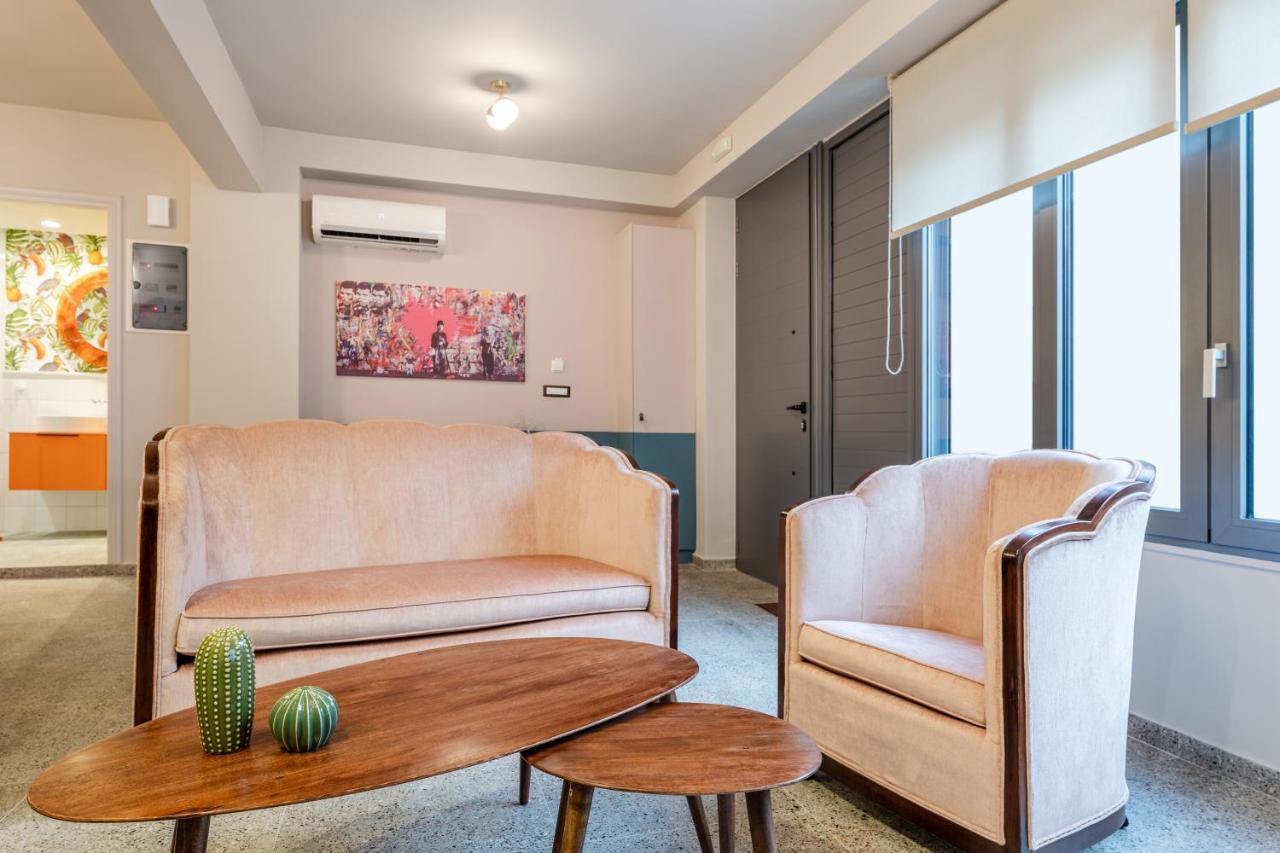 Pop Art Homm In Groovy Koukaki Apartment Athena Bagian luar foto