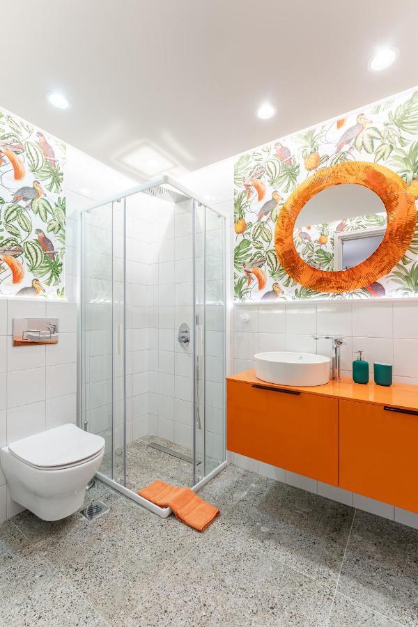Pop Art Homm In Groovy Koukaki Apartment Athena Bagian luar foto